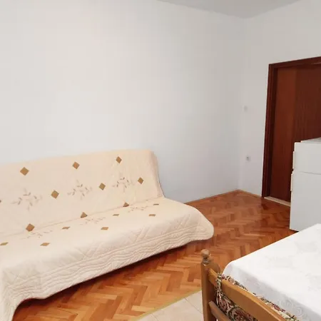 6023c Апартаменти