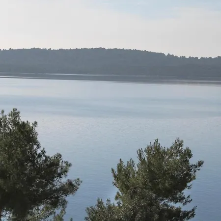 6023c * Τρογκίρ